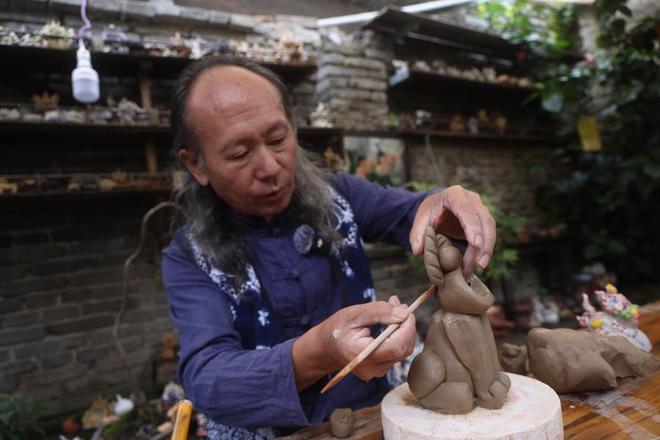 ·大理 瓦猫从屋脊跃入人间CQ9电子最新网站吾乡大藏(图8)