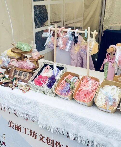 国“美丽工坊”文创作品展CQ9电子杭派匠心亮相全(图6)